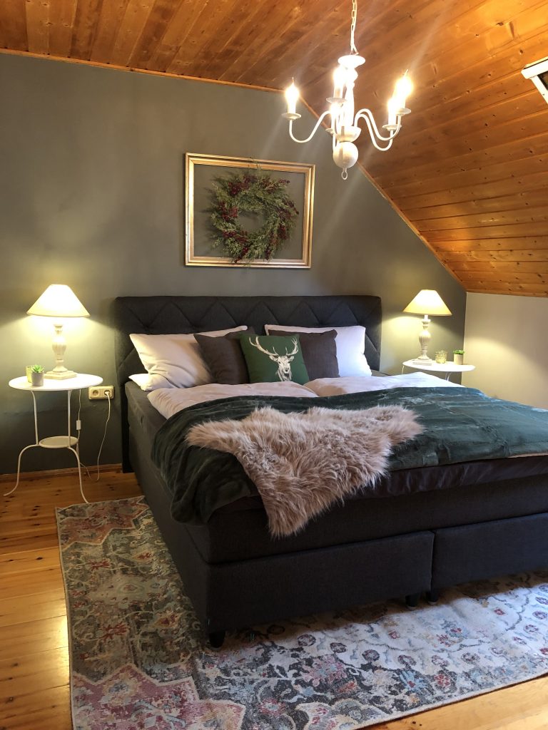 Schlafzimmer gemütlich eingerichtetetes Schlafzimmer für erholsame Nächte